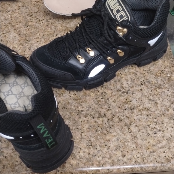 Men authentic Gucci sneakers pre-owned good condition - Picture 4 of 6